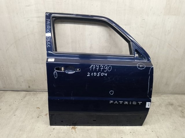 Пассажирская передняя дверь 68079390AA CHRYSLER