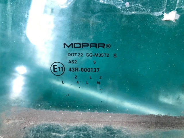 68082405AB CHRYSLER Стекло двери задней левой купить в Одесса