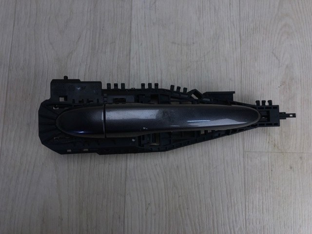 Держатель наружной ручки двери, задней левой 68084837 CHRYSLER