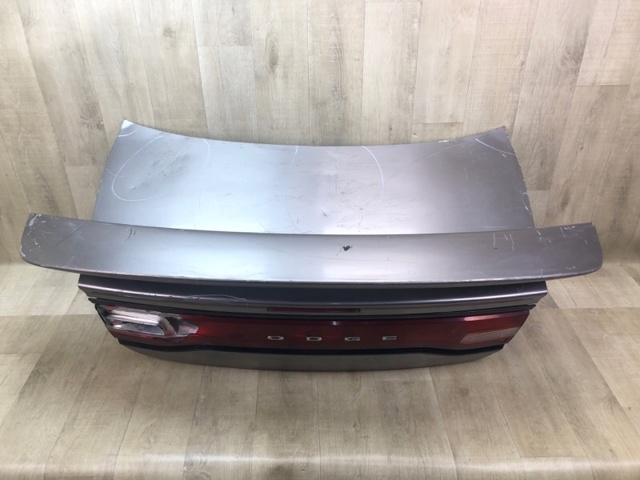 68089362AA CHRYSLER Крышка багажника купить в Николаев