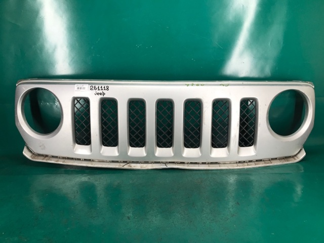 Решетка 68091526AA CHRYSLER