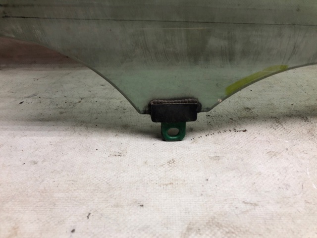 6810106080 TOYOTA Стекло двери передней правой купить в Киев