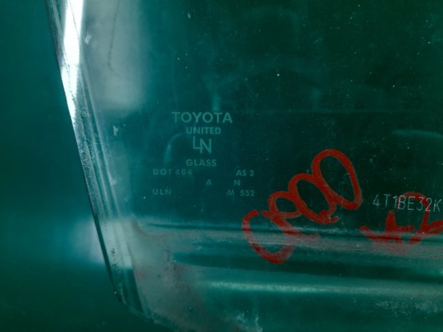 TOYOTA 68101AA030 Стекло двери передней правой в наличии Ирпень