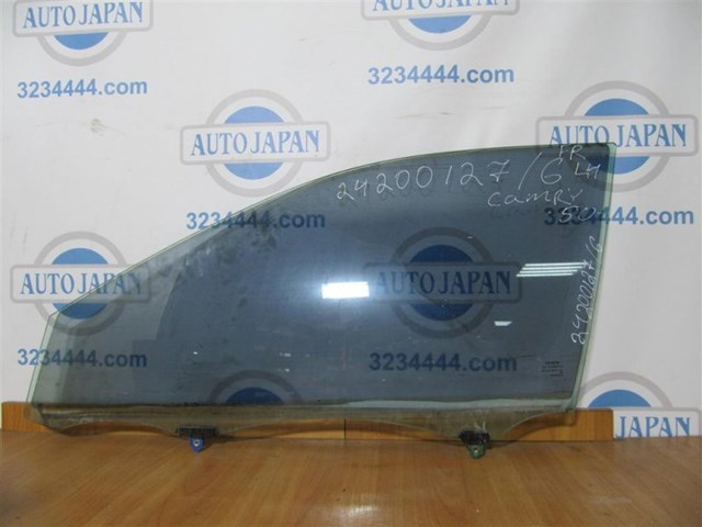 Стекло двери передней левой 6810206190 TOYOTA