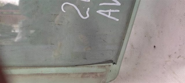 68102AC060 Стекло двери передней левой купить Павлоград
