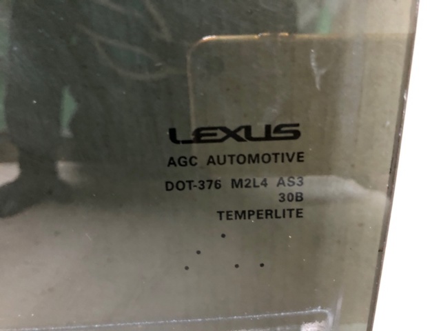 681040E020 TOYOTA Стекло двери задней левой купить в Винница