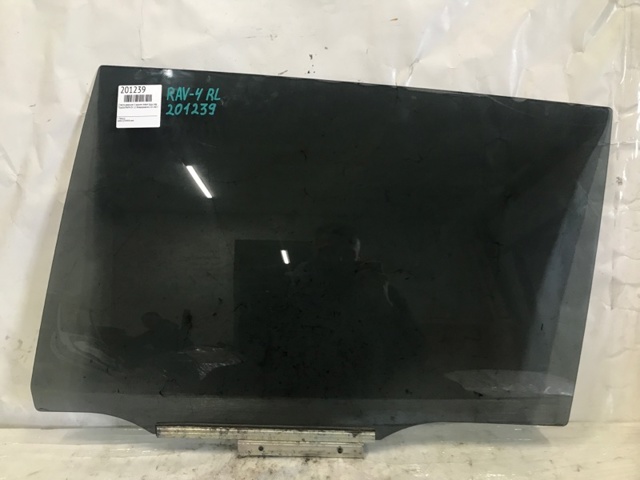 6810442110 TOYOTA Стекло двери задней левой купить в Харьков