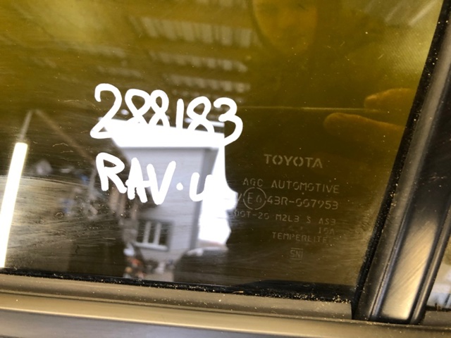 TOYOTA 6810442190 Стекло двери задней левой в наличии Павлоград