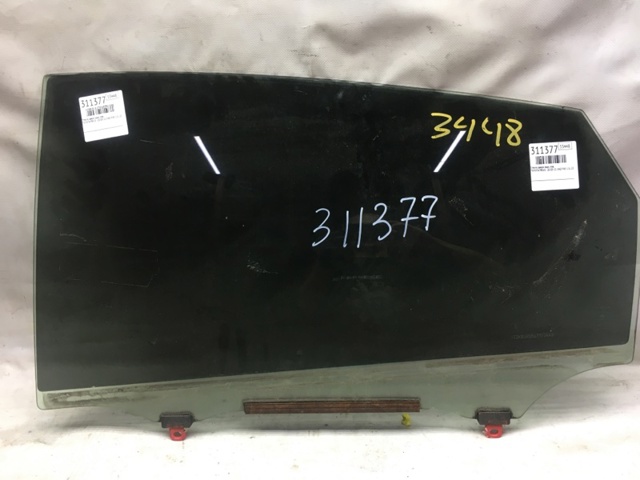 Стекло двери задней левой 6810447041 TOYOTA