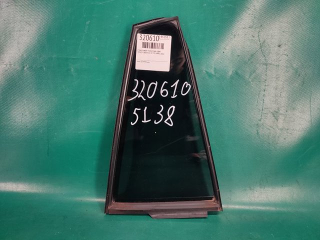 Стекло-форточка двери, задней, правой 6812342140 TOYOTA