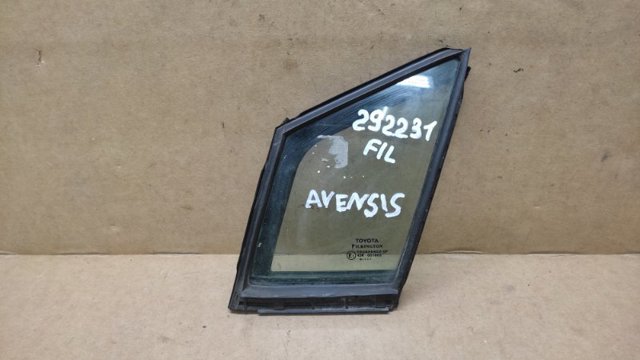 Стекло двери глухое toyota avensis 08-15 68126-05010