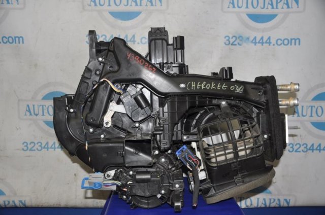Корпус печки в сборе 68223048AA CHRYSLER