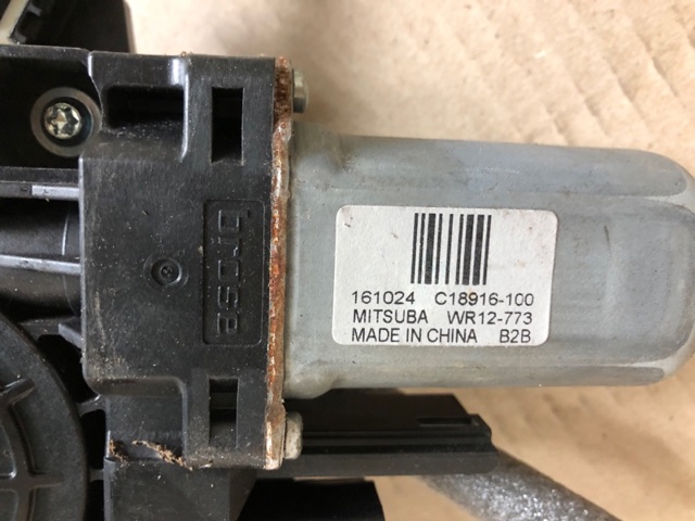 CHRYSLER 68227254AA Механизм стеклоподъемника двери передней правой в наличии Черкассы