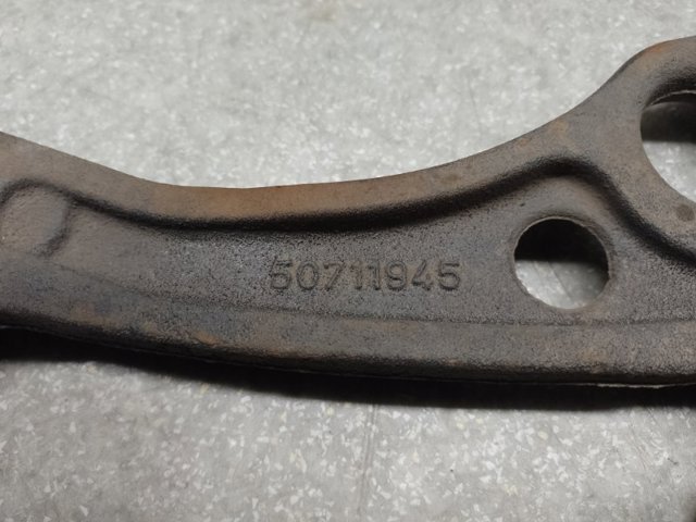 68245041AC FIAT Рычаг передней подвески нижний левый купить в Ужгород