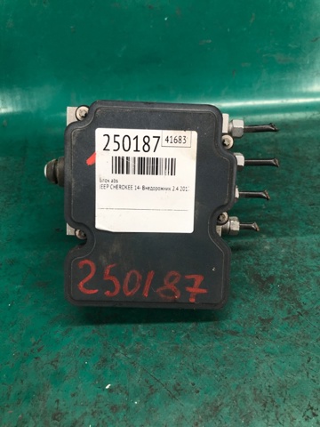 CHRYSLER 68304564AA в наличии Украина