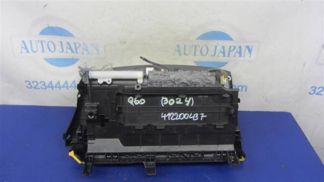 685004GF1A NISSAN Крышка перчаточного ящика (бардачка) купить в Житомир