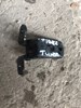 Шарнир передней левой двери 6872002020 TOYOTA