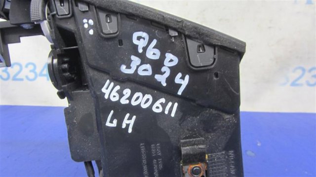 NISSAN 687514GA0A в наличии Украина