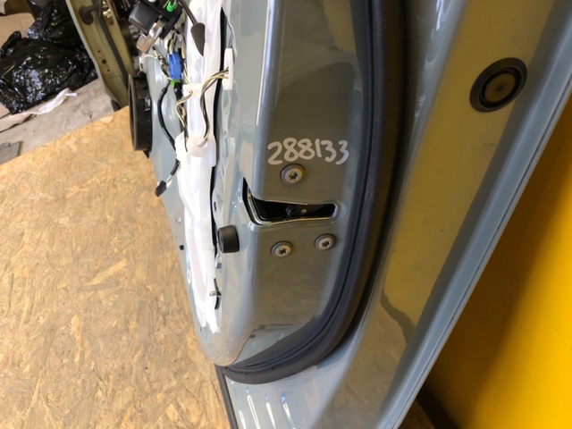 Замок передней пассажирской двери 6903062010 TOYOTA