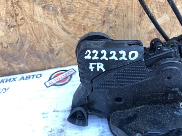 TOYOTA 69030AC080 Замок двери передней правой в наличии Кривой Рог