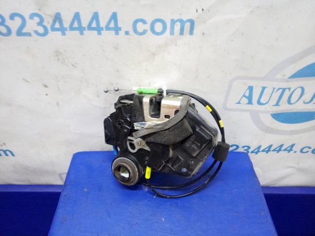 Замок задней левой двери 6906060091 TOYOTA