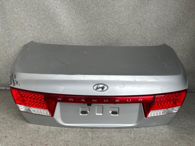 Крышка багажника 692003L020 HYUNDAI