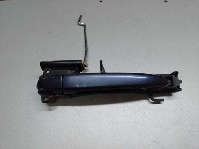 Держатель наружной ручки двери, передней правой 6920128010 TOYOTA