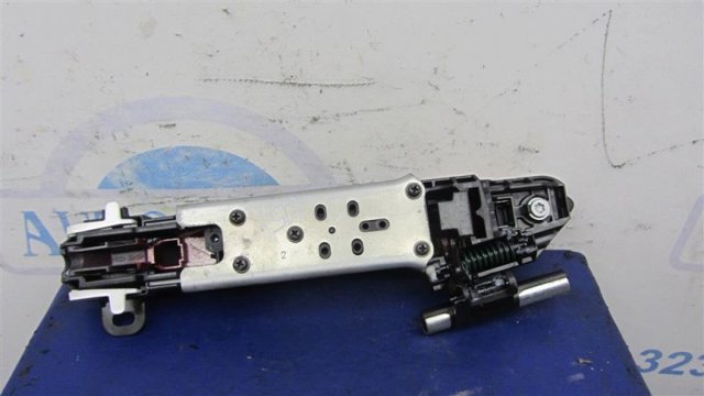 6920478010 TOYOTA Держатель наружной ручки двери задней левой купить в Николаев