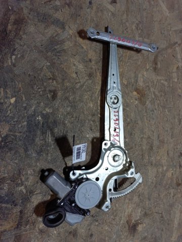 Механизм стеклоподъемника двери передней, правой 6980106080 TOYOTA