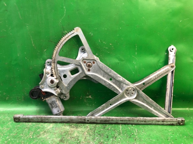 TOYOTA 6980133070 Стеклоподъемник передней правой двери в наличии Ужгород