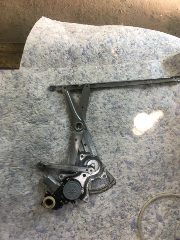 Механизм стеклоподъемника двери передней, правой 6980133080 TOYOTA