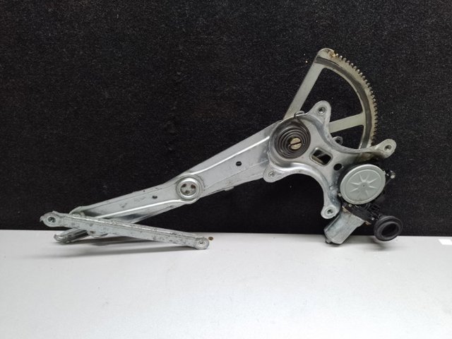 TOYOTA 6980158010 Стеклоподъемник передней правой двери в наличии Кривой Рог