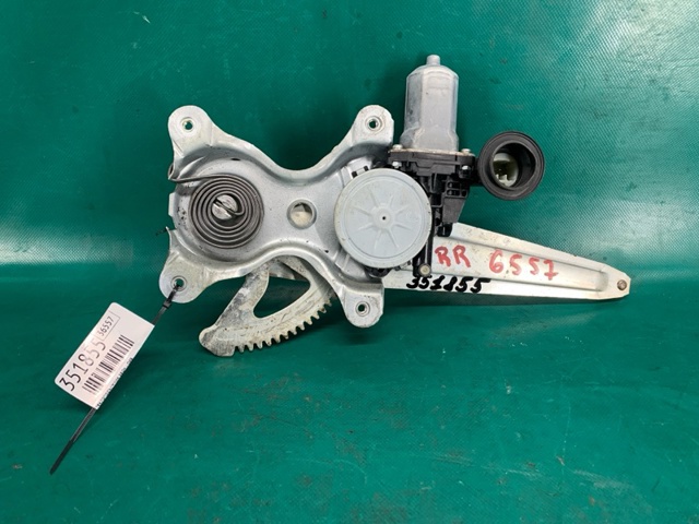 Стеклоподъемник задней правой двери 69803AC020 TOYOTA