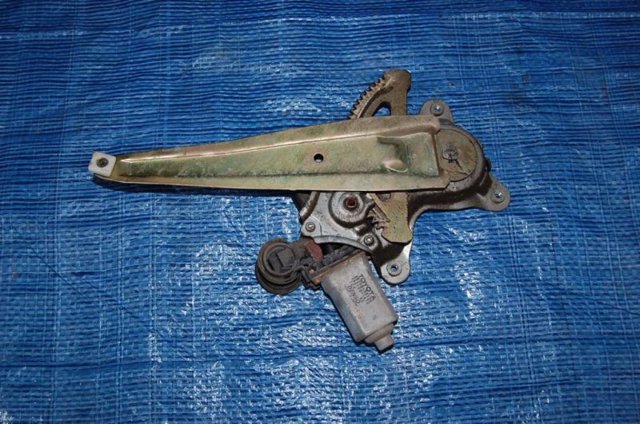 69804AA020 TOYOTA Механизм стеклоподъемника двери задней левой купить в Сумы