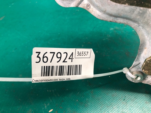 Стеклоподъемник левой задней двери 69804AC020 TOYOTA
