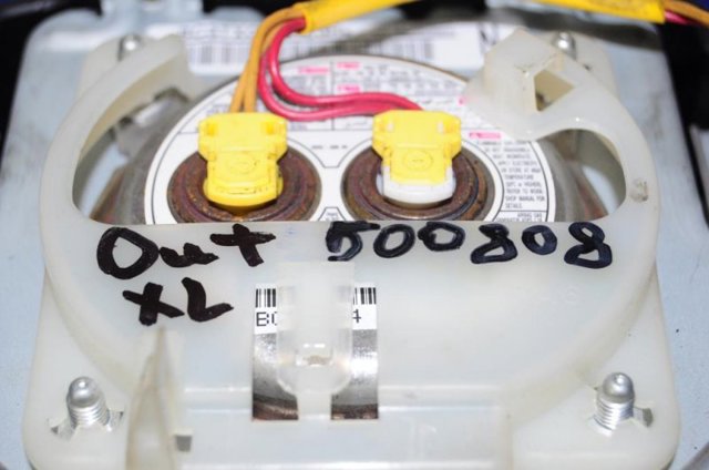 MITSUBISHI 7030A088XA Подушка безопасности (AIRBAG) водительская в наличии Ирпень