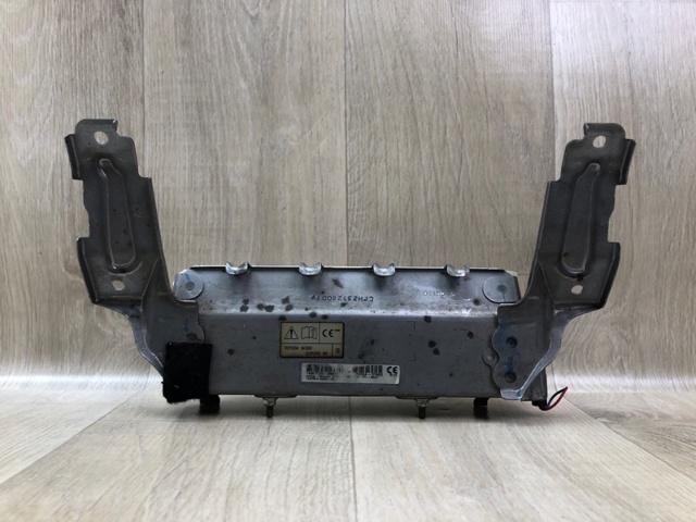 MITSUBISHI 7030A316XA Подушка безопасности (AIRBAG) водительская, защиты коленей в наличии Черкассы