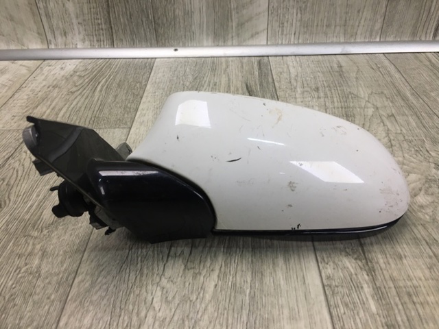 Правое боковое зеркало 7164601 BMW