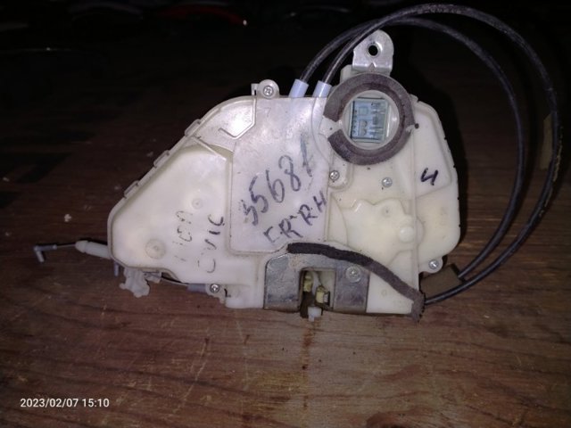 72110SNAA13 HONDA Замок передней правой двери купить в Одесса