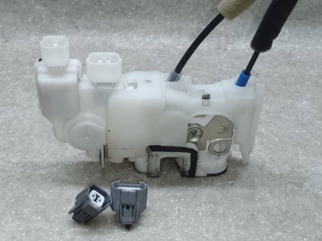 72112SEAG01 HONDA Замок передней правой двери купить в Черкассы