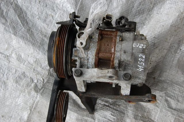 SUBARU 73111AC002 в наличии Черновцы