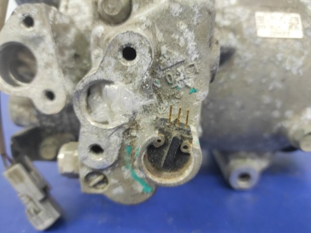 SUBARU 73111AJ03A Компрессор кондиционера в наличии Николаев