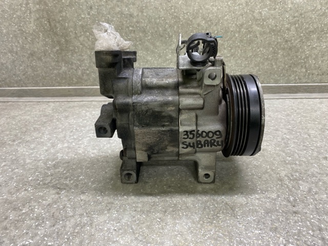 Компрессор кондиционера 73111FG002 SUBARU