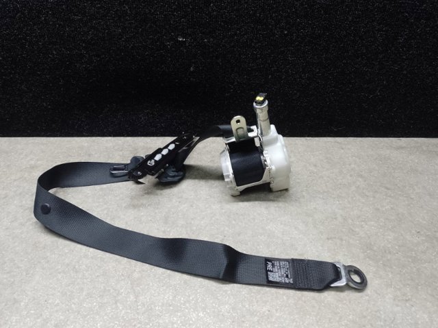 Ремень безопасности передний правый 7321006420C4 TOYOTA