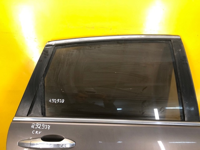 Стекло задней правой двери 73400SWWE10 HONDA