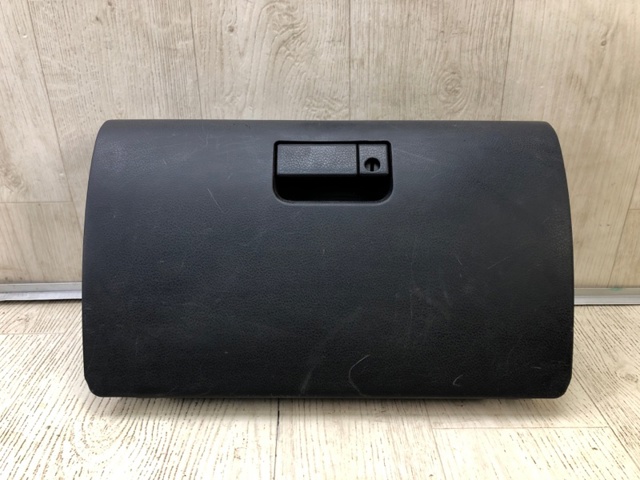 Перчаточный ящик 7341065J115PK SUZUKI
