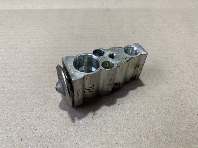 SUBARU 73531FJ010 Клапан TRV кондиционера в наличии Житомир