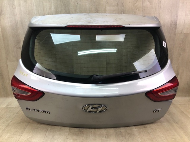 Дверь задняя багажная 73700A5001 HYUNDAI