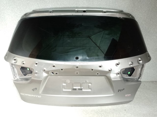 Дверь задняя багажная 73700C6000 HYUNDAI