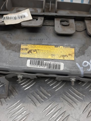 TOYOTA 7390006010B1 Подушка безопасности защиты коленей в наличии Запорожье